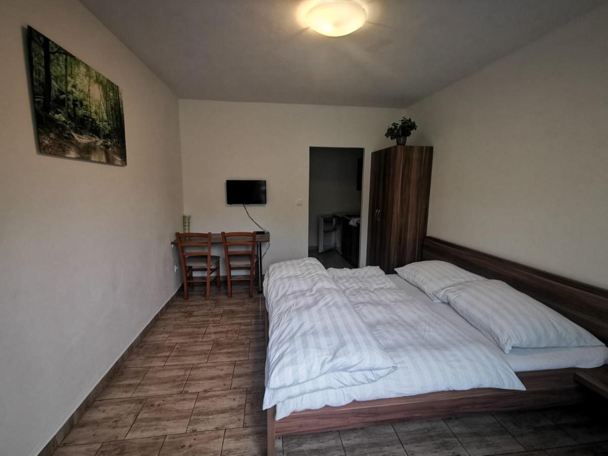Apartmany Pod Landstejnem Stare Mesto  Экстерьер фото